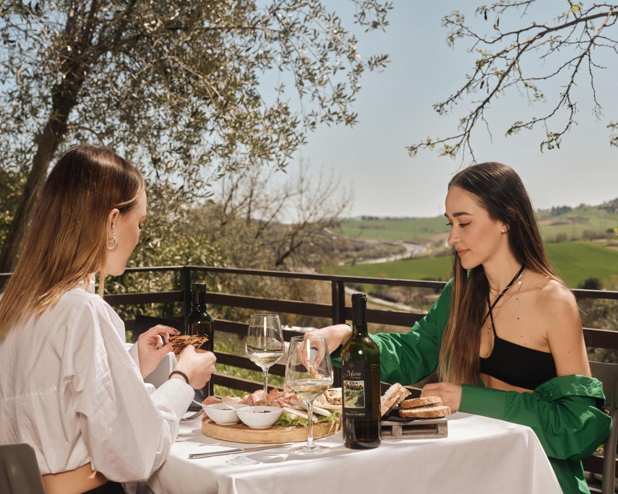 Terra Di Gradara Villa Екстериор снимка